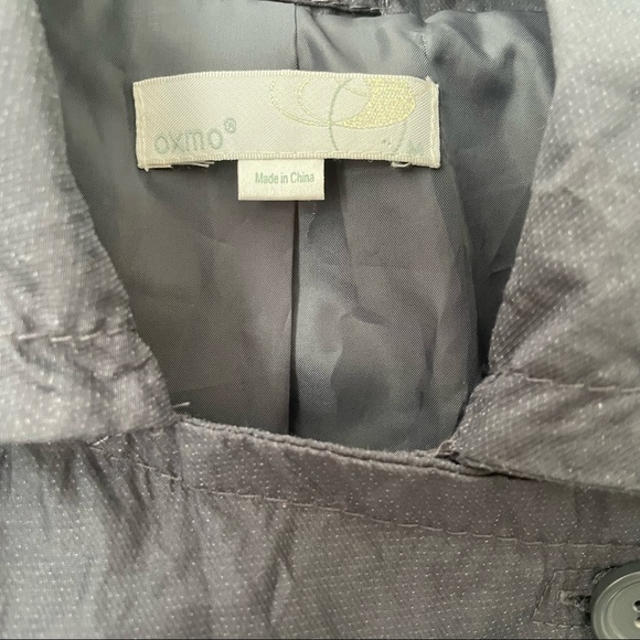 Oxmo wrinkle trench coat in a blueish gray size medium fits around an 8 - Picture 3 of 10